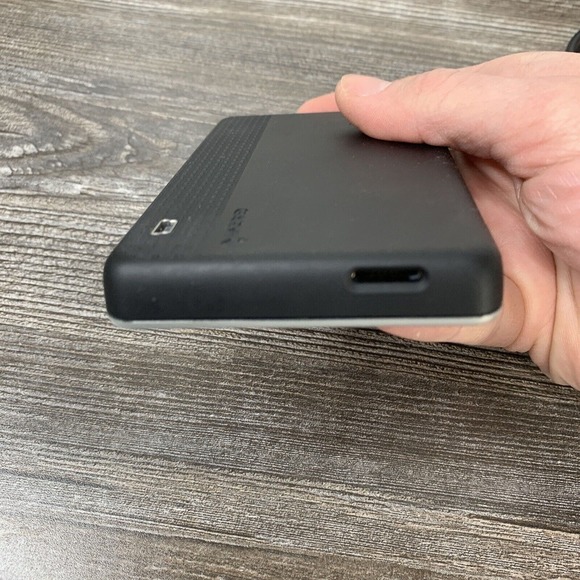 Garmin nuvi 1350 GPS Car Navigation System and Power Cord - Picture 5 of 6